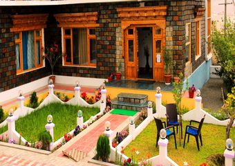 Tih Hotel Jeevanam Villa