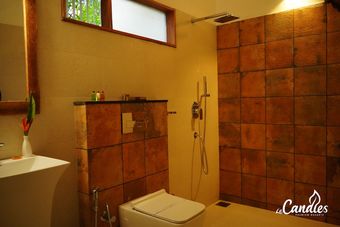 Hotel Le Candles Resort