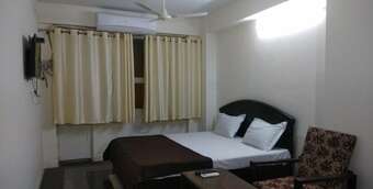 Iroomz Hotel Sundar