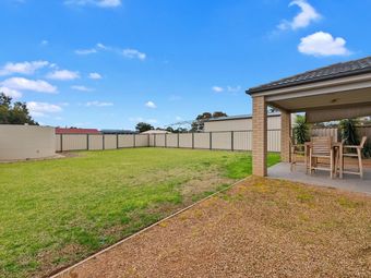 Bundalong On Clarke St