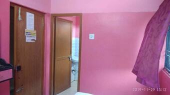 Iroomz Hotel Maheshwari Residency