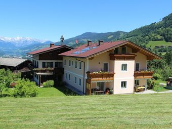 Large Apartment In Sankt Johann Im Pongau Near Ski Area
