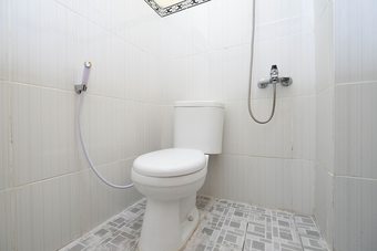 Hotel Oyo 2258 Santana Syariah Guest House