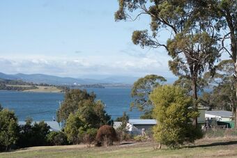 Paradise Point - Tamar Valley Residence With Pool