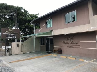 Oyo Costa Serena Hotel