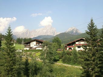 Modern Mansion With Sauna Near Ski Area In Filzmoos