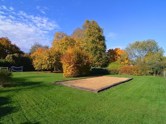 Spacious Holiday Home With Private Garden In Houyet