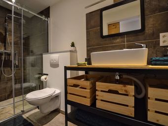 Luxurious Cottage In Awan With Sauna And Jacuzzi