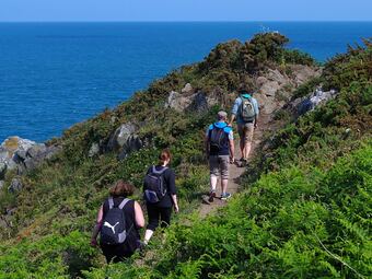 Modern Holiday Home In Clohars-carno�t With Beach Near