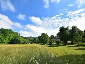 Quaint Bungalow In Pinsac With Swimming Pool