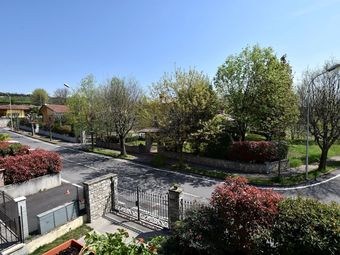 Luxurious Villa In Lombardy With Garden And Jacuzzi