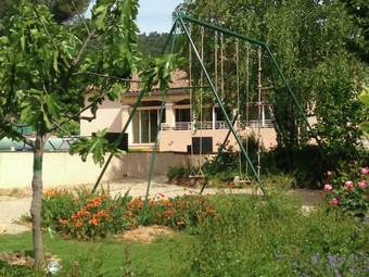 Airconditioned, Spacious Villa In Gar�oult With A Private Pool
