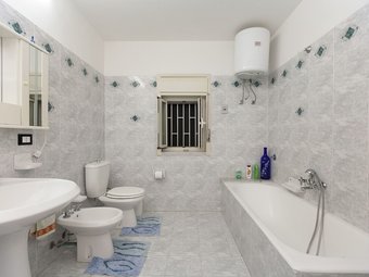 Pleasant Holiday Home With Balcony, Veranda, Barbecue