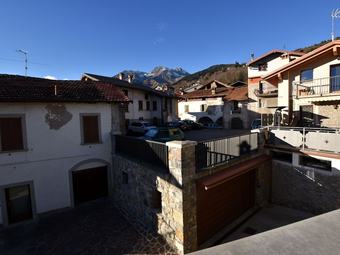 Apartamentos Quiet Location In A Little Town In The Mountains, 30km From The Lake