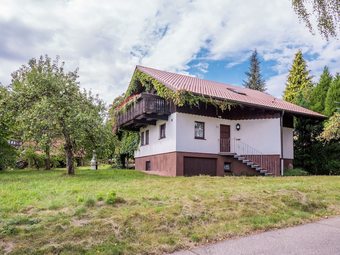 Cozy Holiday Home In Lo�burg Near Ski Area