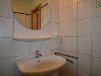 Apartamentos Beautiful And Comfortable Home In A Hilly Area With A Spacious Fenced Garden