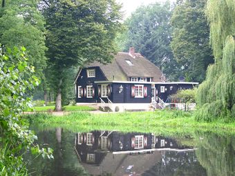 Tranquil Holiday Home In Garderen With Barbecue