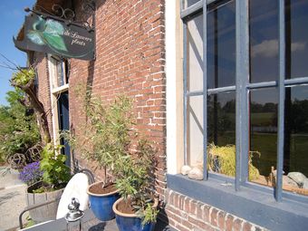 Characteristic Headlong Hull Farm With Thatched Cover
