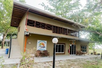 Hotel Dedsaan Beach Village