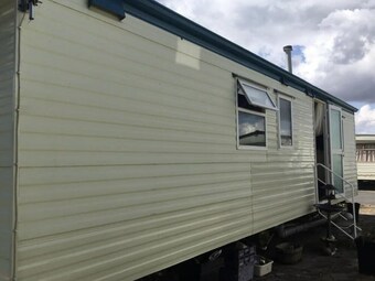 Cabana Impeccable 2-bed Holiday Caravan In Steeple