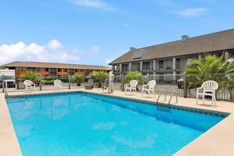 Hotel Baymont By Wyndham Warner Robins
