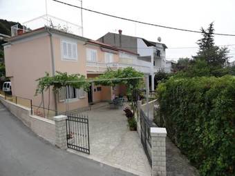 Hostal Apartments & Rooms Karmela