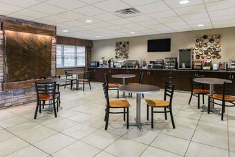Hotel Microtel Inn & Suites By Wyndham Steubenville