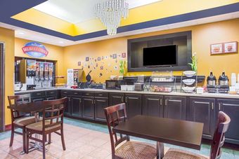 Hotel Baymont By Wyndham Jesup