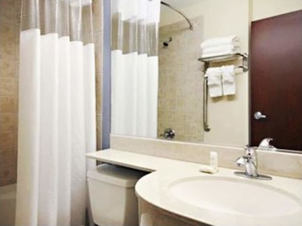 Hotel Three Rivers Inn & Suites