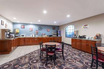 Hotel Super 8 By Wyndham Marysville/port Huron Area