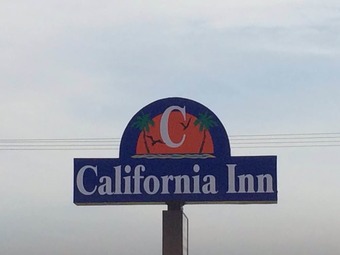 Motel California Inn & Suites