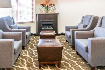 Hotel Comfort Suites