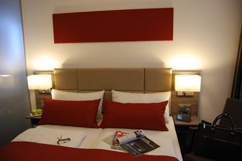 Dom Hotel Am Römerbrunnen