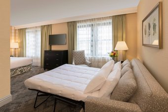 The Raphael Hotel, Autograph Collection