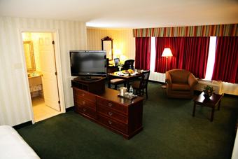 Radisson Hotel And Suites Chelmsford / Lowell