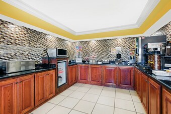 Motel Super 8 By Wyndham Byron/south Macon