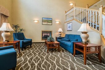 Hotel Comfort Inn & Suites