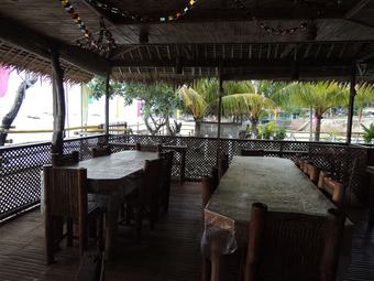 Hotel Kawayan Marine Dive Resort