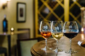 Hotel Kenwood Inn And Spa