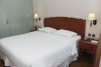 Thong's Inn - Kno Kualanamu Transit Hotel