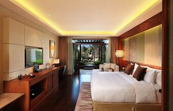 Hotel Hualuxe Kunming