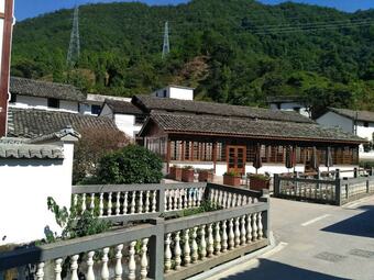 Bed & Breakfast Qiandaohu Liyuan Village Botique Hotel