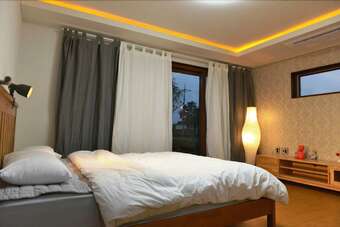 Villa Brick 9 Mansion