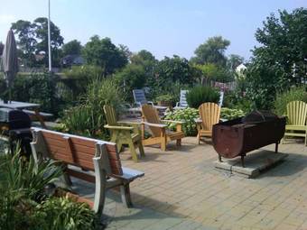 Hostal Riverfront Villa