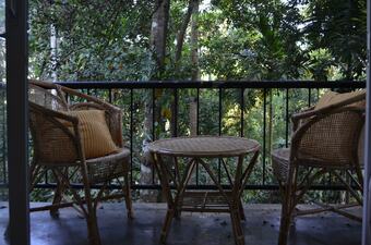 Hotel River Edge Bungalow