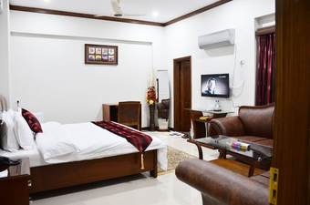 Chen Inn Hotel