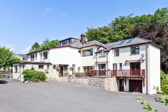 Hotel The Glen Guest House