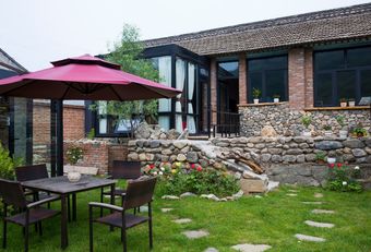 Hotel Yi Jing. Escape Split House