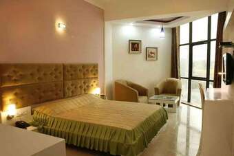 Hotel Padmini Palace