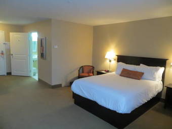 Hotel Amsterdam Inn & Suites Sussex